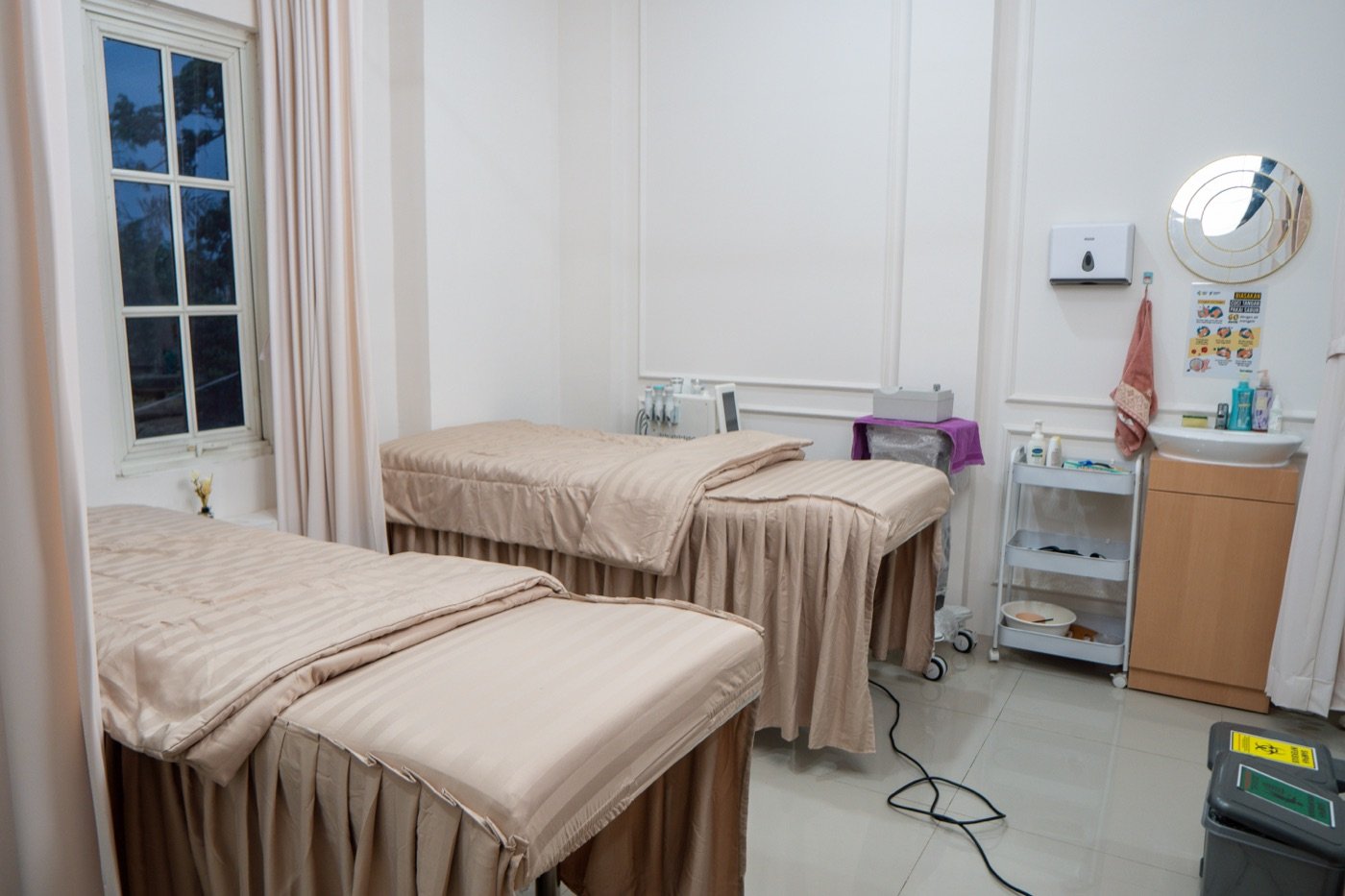 Ruang tindakan Edera Clinic